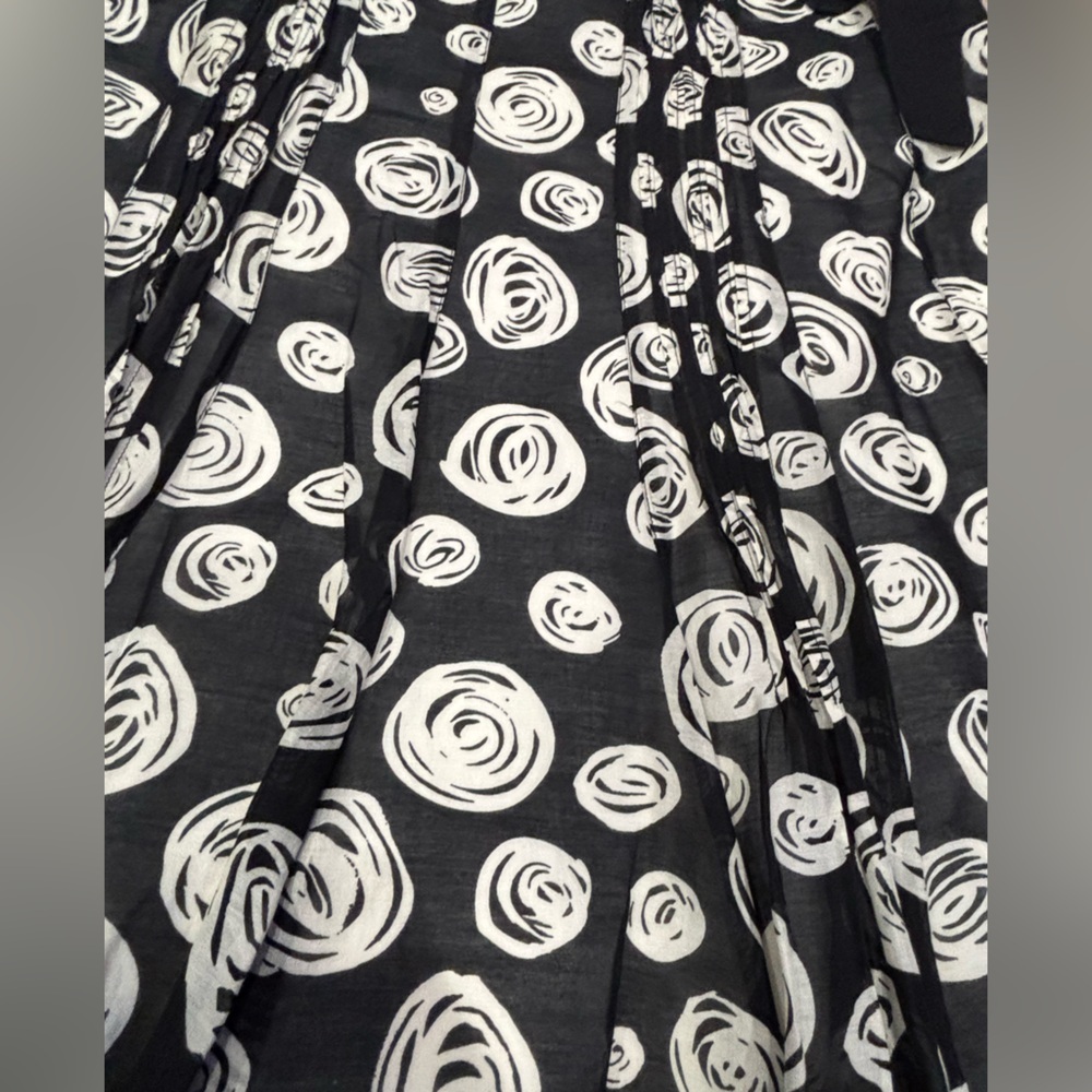 Gerard Darel Black Skirt with White Swirl Print with tie belt size 40/8 - Picture 3 of 8